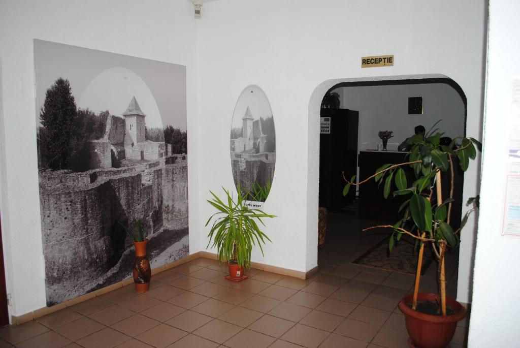 Hotel West Scheia Buitenkant foto
